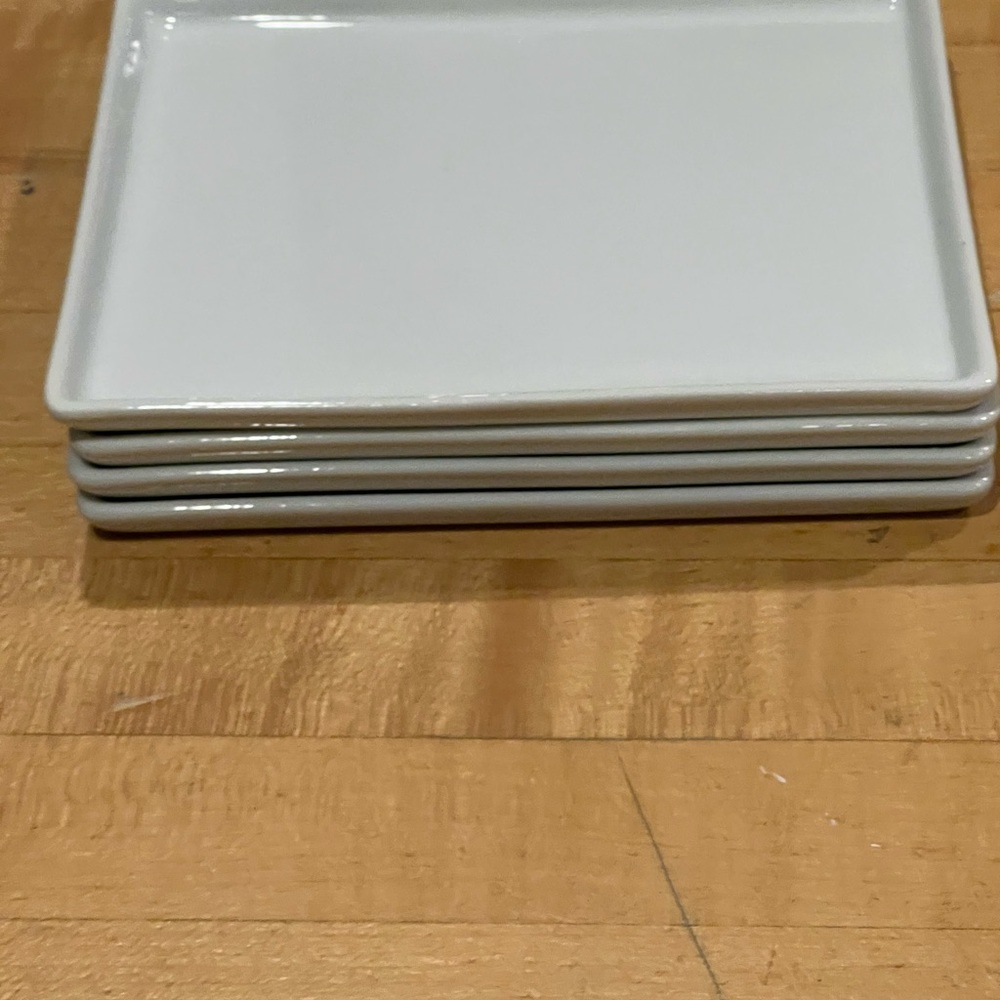 Set of 4 CB2 OLIVER Appetizer Plates, Plain White - Picture 6 of 6